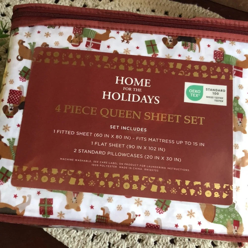 Home for the Holidays Queen Bedding Set - Festive Dog Print